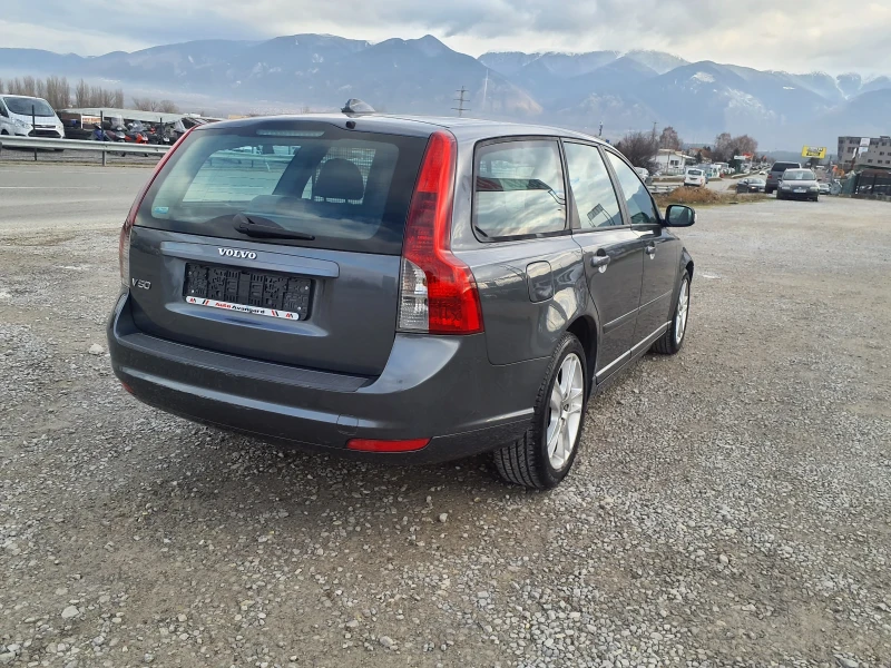 Volvo V50 1.6HDI 110 к.с , снимка 4 - Автомобили и джипове - 53143470