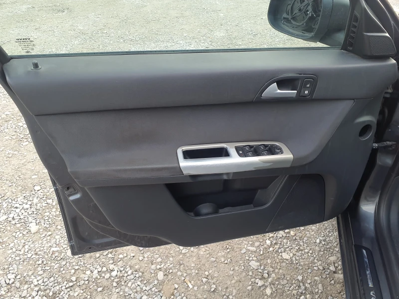 Volvo V50 1.6HDI 110 к.с , снимка 9 - Автомобили и джипове - 53143470