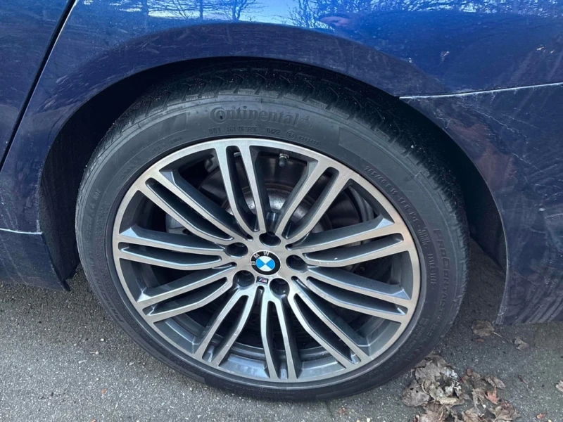 BMW 530 * xDrive * CARFAX * ПОДГРЕВ* 360 КАМЕРИ* , снимка 14 - Автомобили и джипове - 53238995