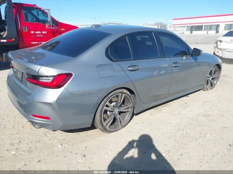 BMW 330 i XDRIVE, снимка 4 - Автомобили и джипове - 53410898