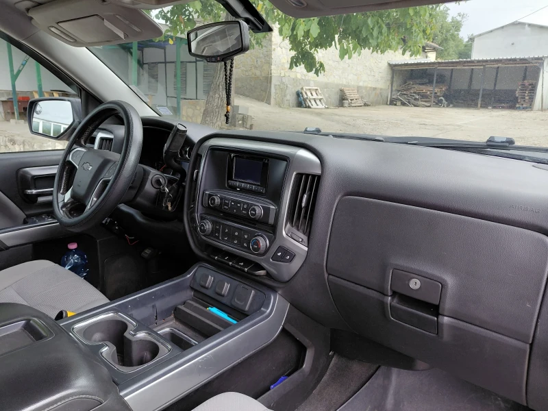 Chevrolet Silverado Бартер за по малък джип, снимка 11 - Автомобили и джипове - 53446253