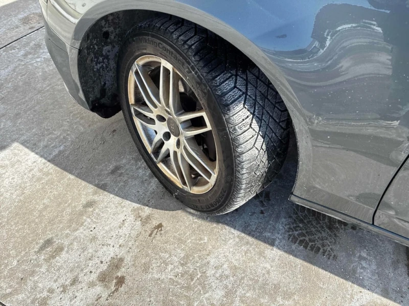 Audi A4 Premium| QUATTRO| ПОДГРЕВИ| ШИБЕДАХ+ ГУМИ С ДЖАНТИ, снимка 3 - Автомобили и джипове - 53472082