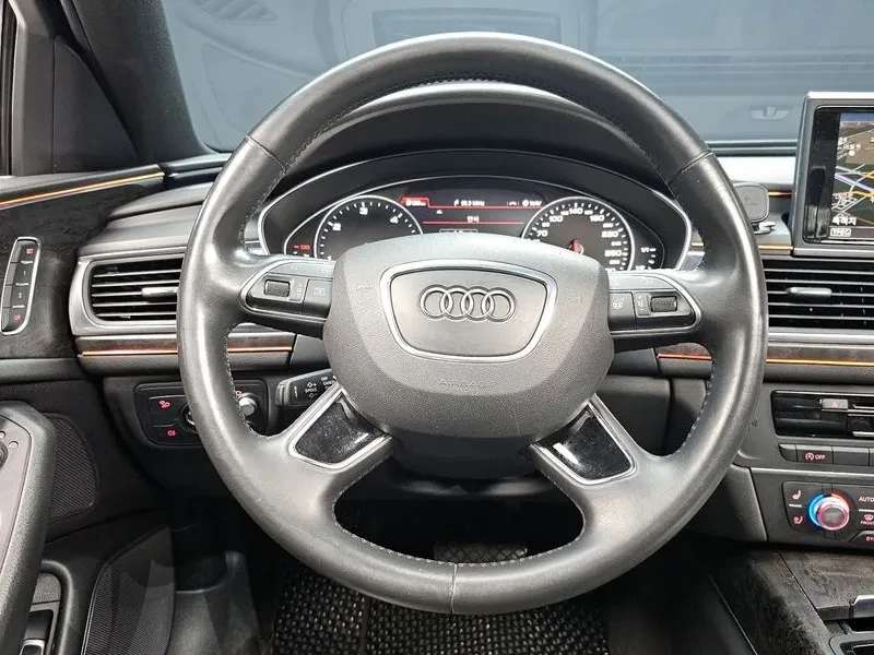 Audi A6 2.0 TDI, снимка 13 - Автомобили и джипове - 54147948