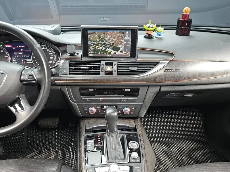 Audi A6 2.0 TDI, снимка 14 - Автомобили и джипове - 54147948