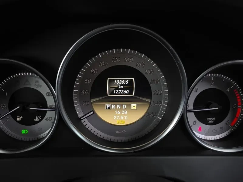 Mercedes-Benz C 220 CDI - САМО 30% АВАНС!, снимка 8 - Автомобили и джипове - 55986498