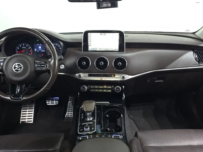 Kia Stinger 3.3 TURBO MASTERS* 4X4* ���������* �������* ������ | Mobile.bg � ����������� 7