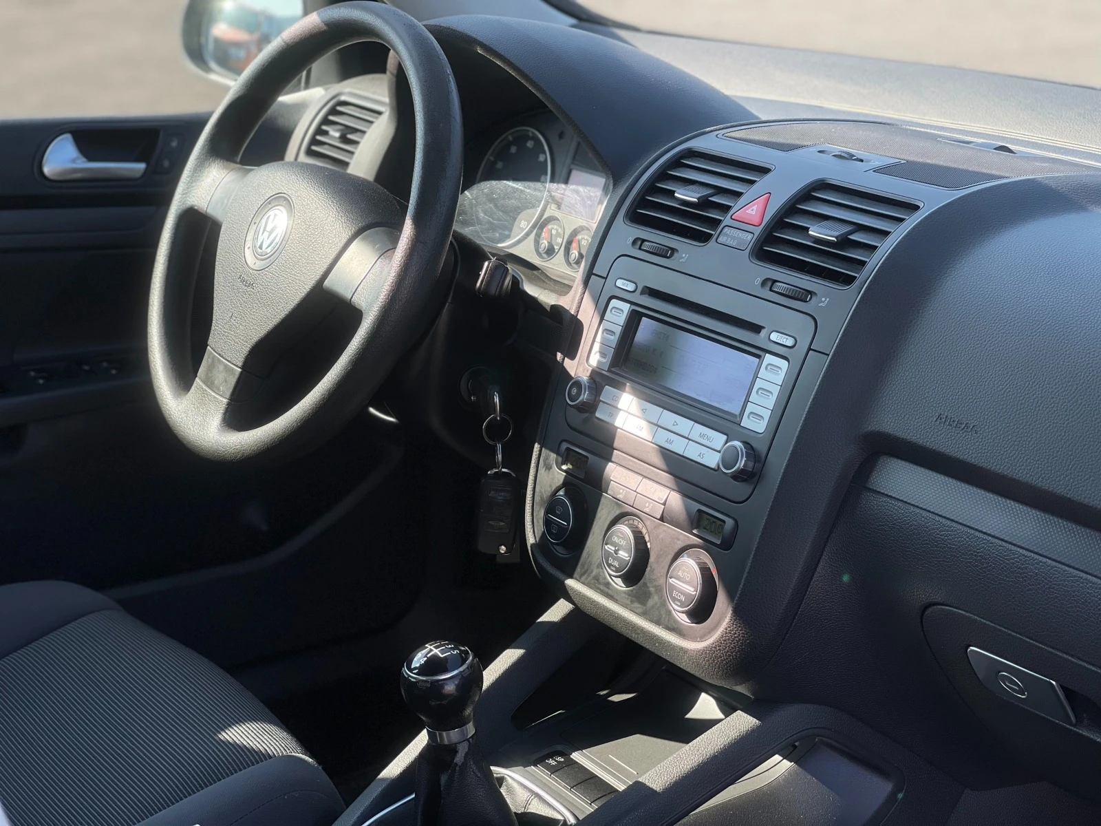 VW Golf 1.4i  | Mobile.bg   14