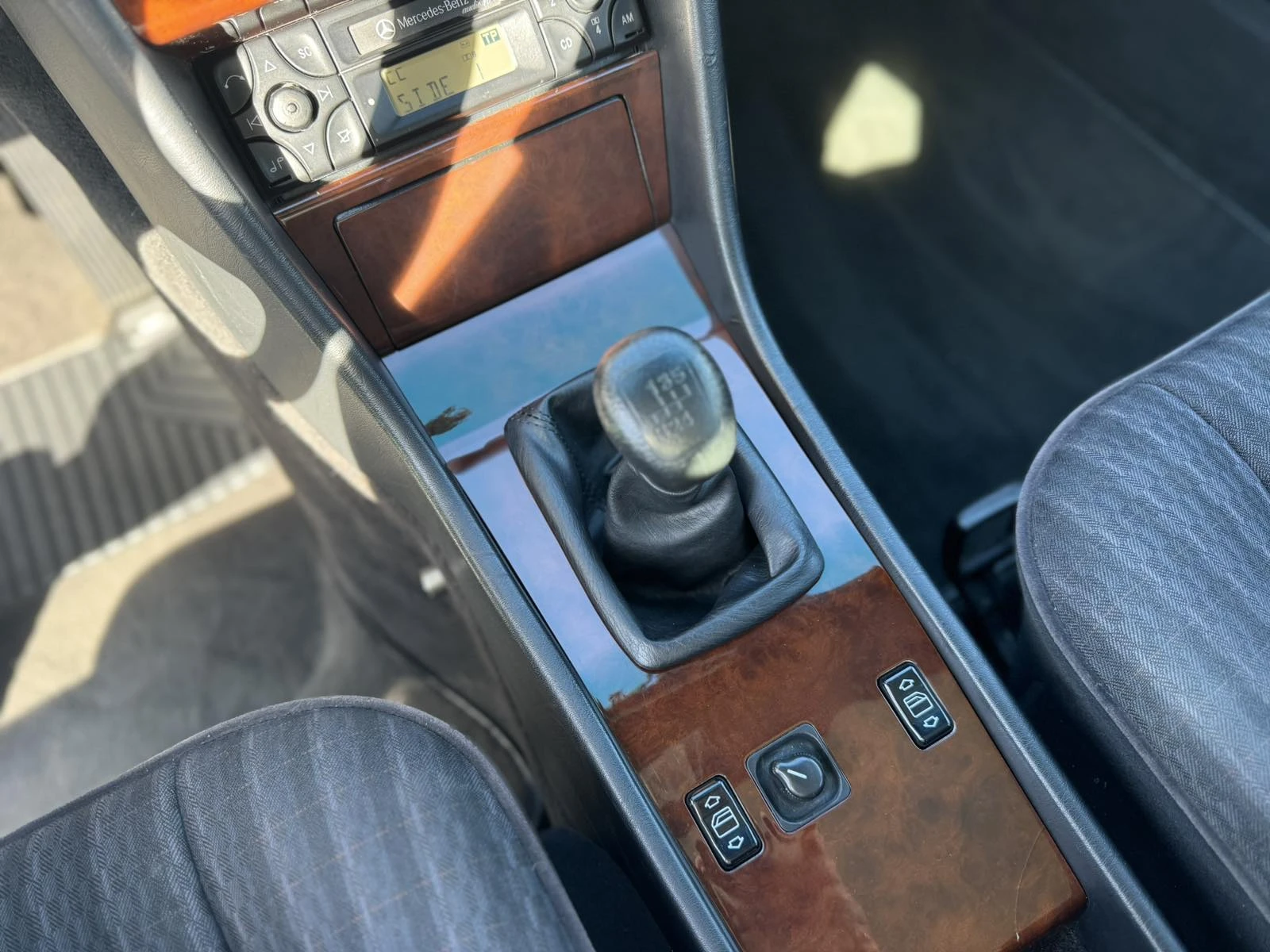 Mercedes-Benz 200 E 16 | Mobile.bg   14