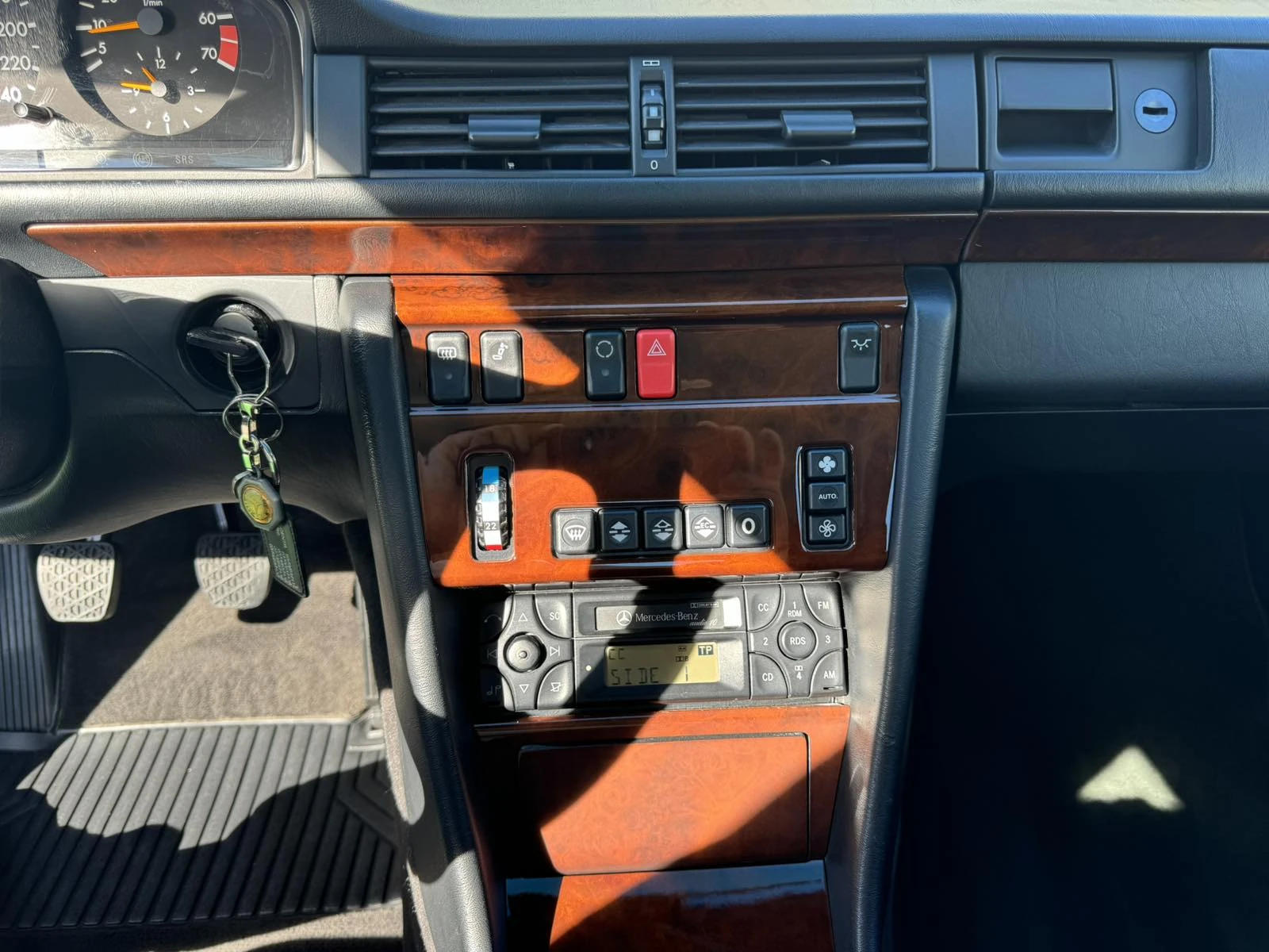 Mercedes-Benz 200 E 16 | Mobile.bg   15