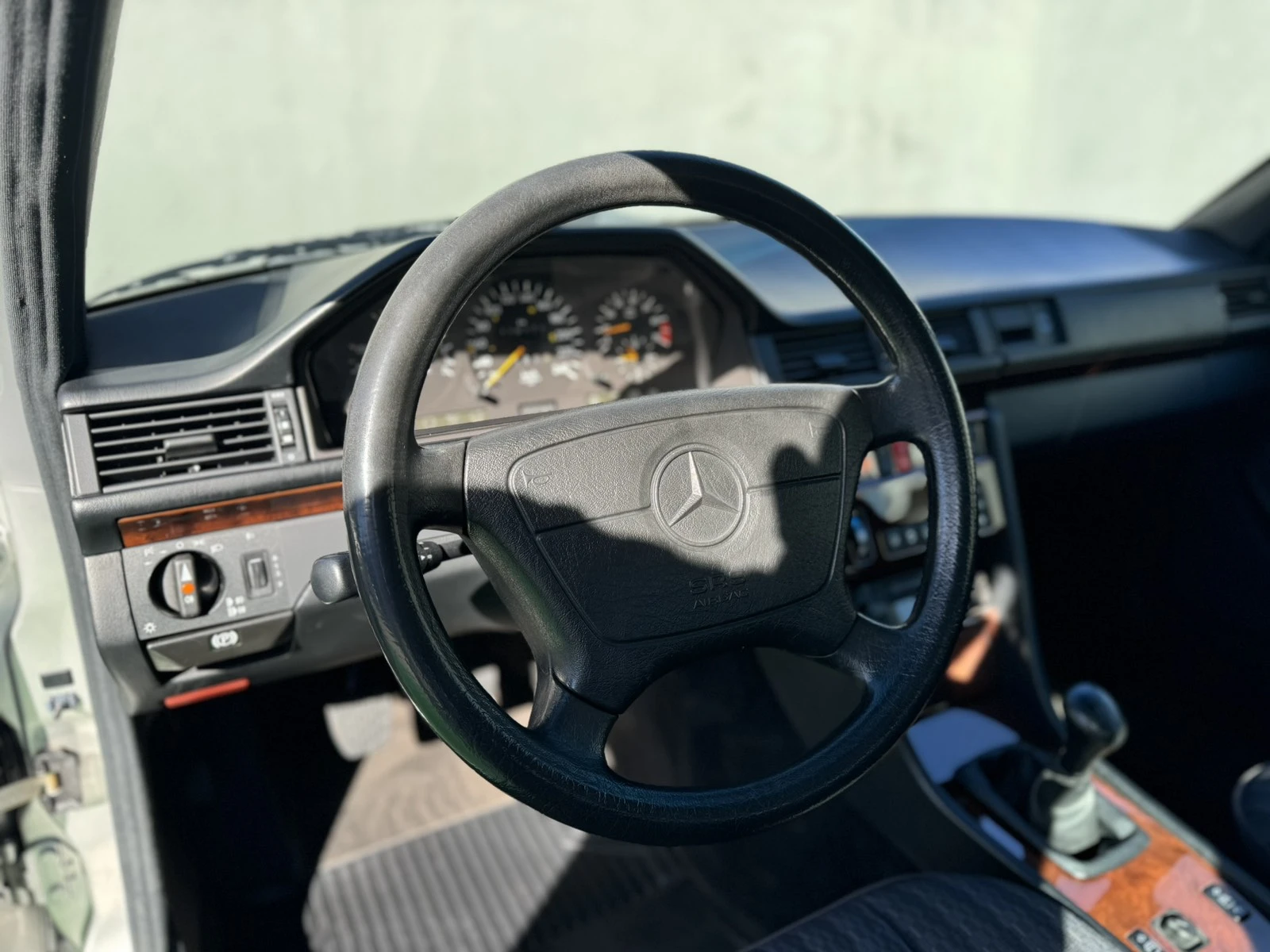 Mercedes-Benz 200 E 16 | Mobile.bg   12