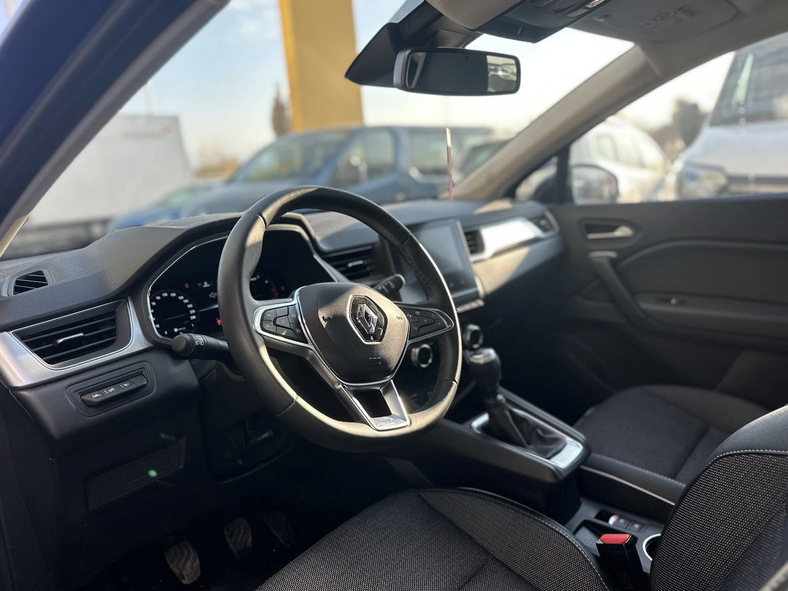 Renault Captur 1.3 TCe 140  - изображение 7