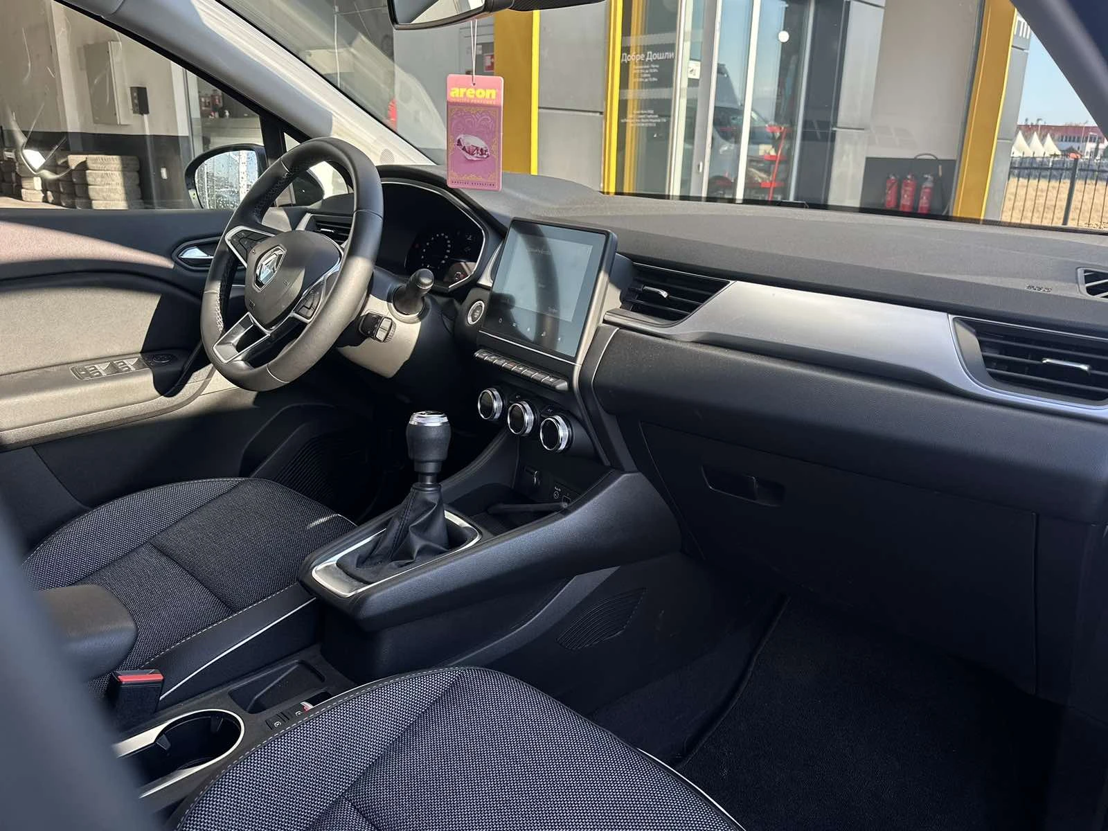 Renault Captur 1.3 TCe 140  - изображение 9