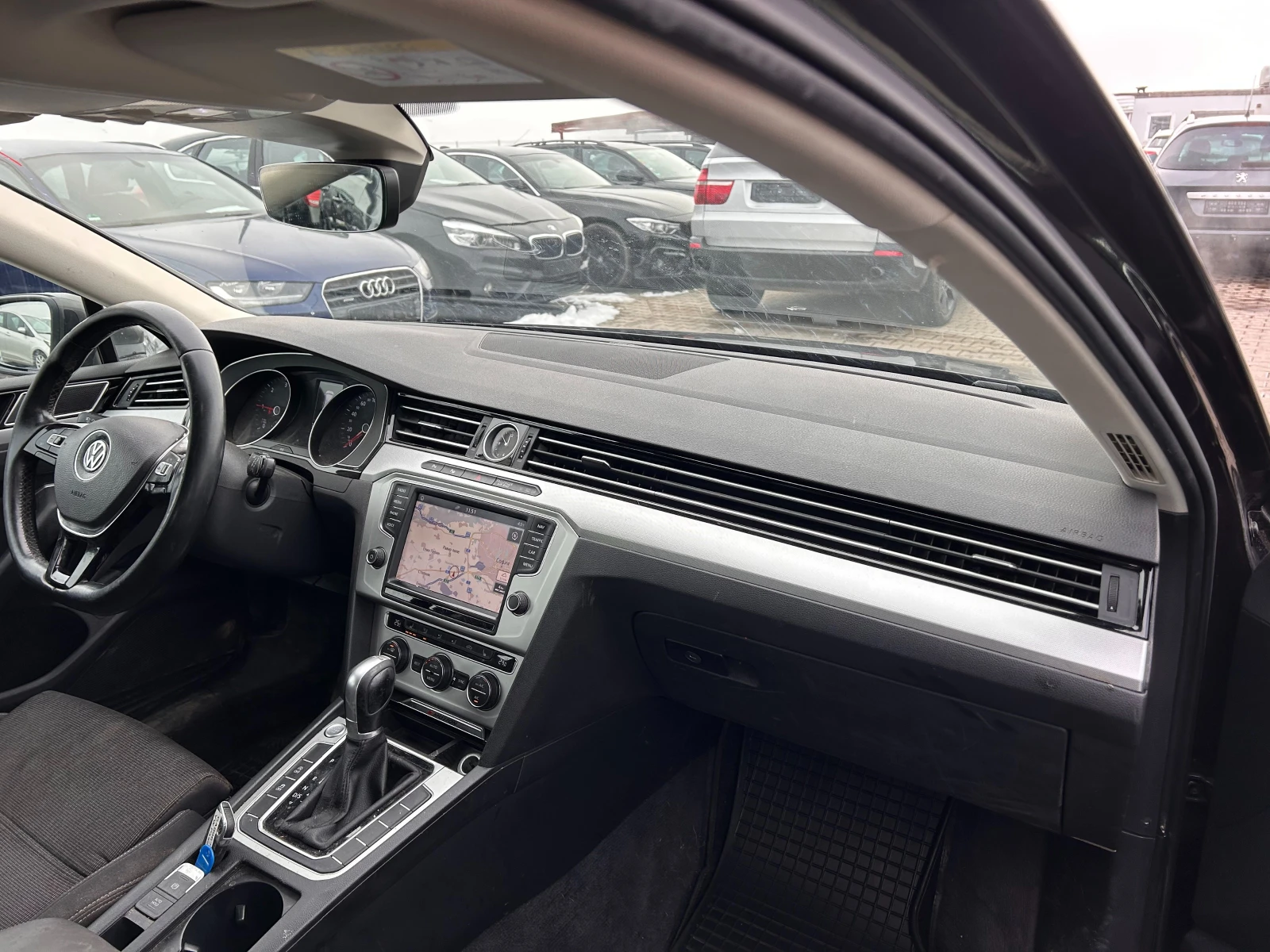 VW Passat 2.0TDI 4MOTION/AVTOMAT/NAVI  - изображение 10