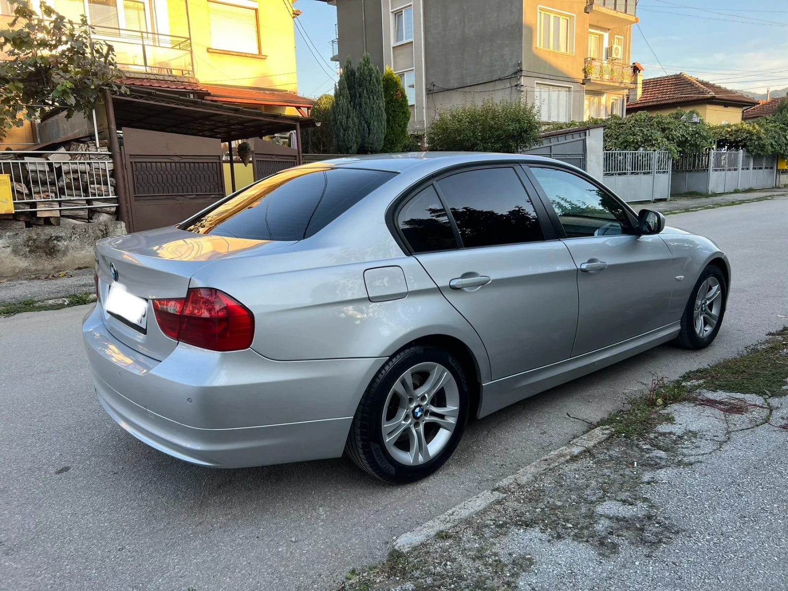 BMW 320  - изображение 9