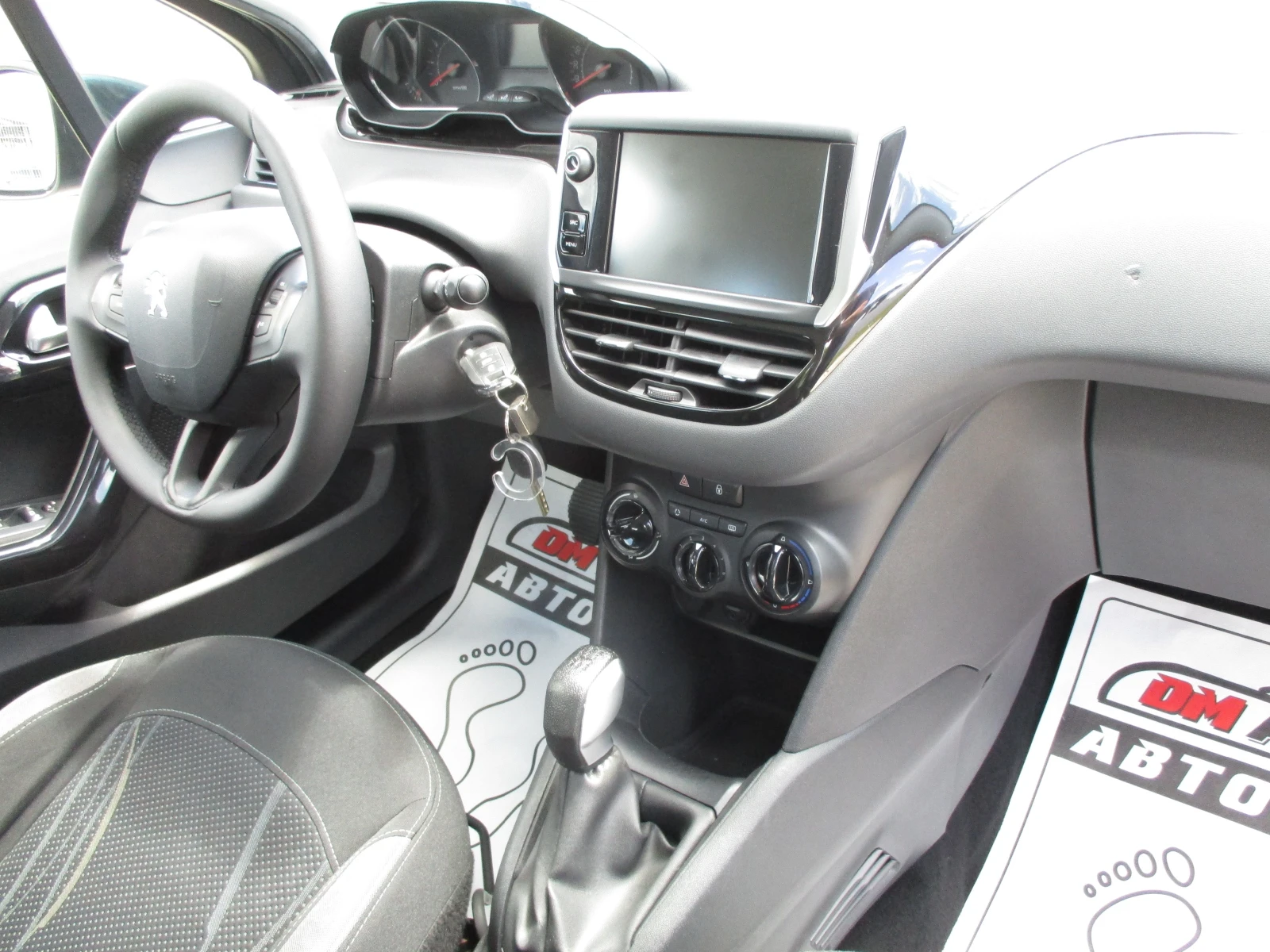 Peugeot 208 1.4 -/  | Mobile.bg   14