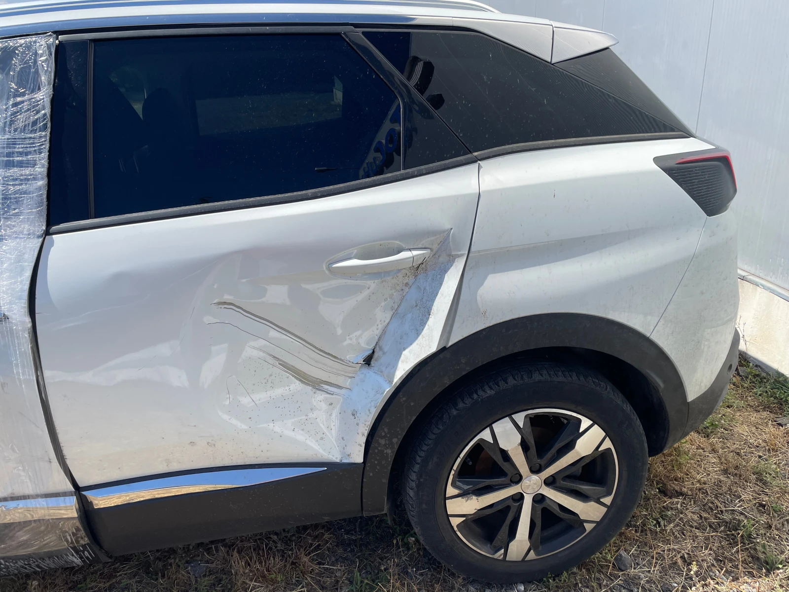 Peugeot 3008 new allure1, 5blueHDi - изображение 10