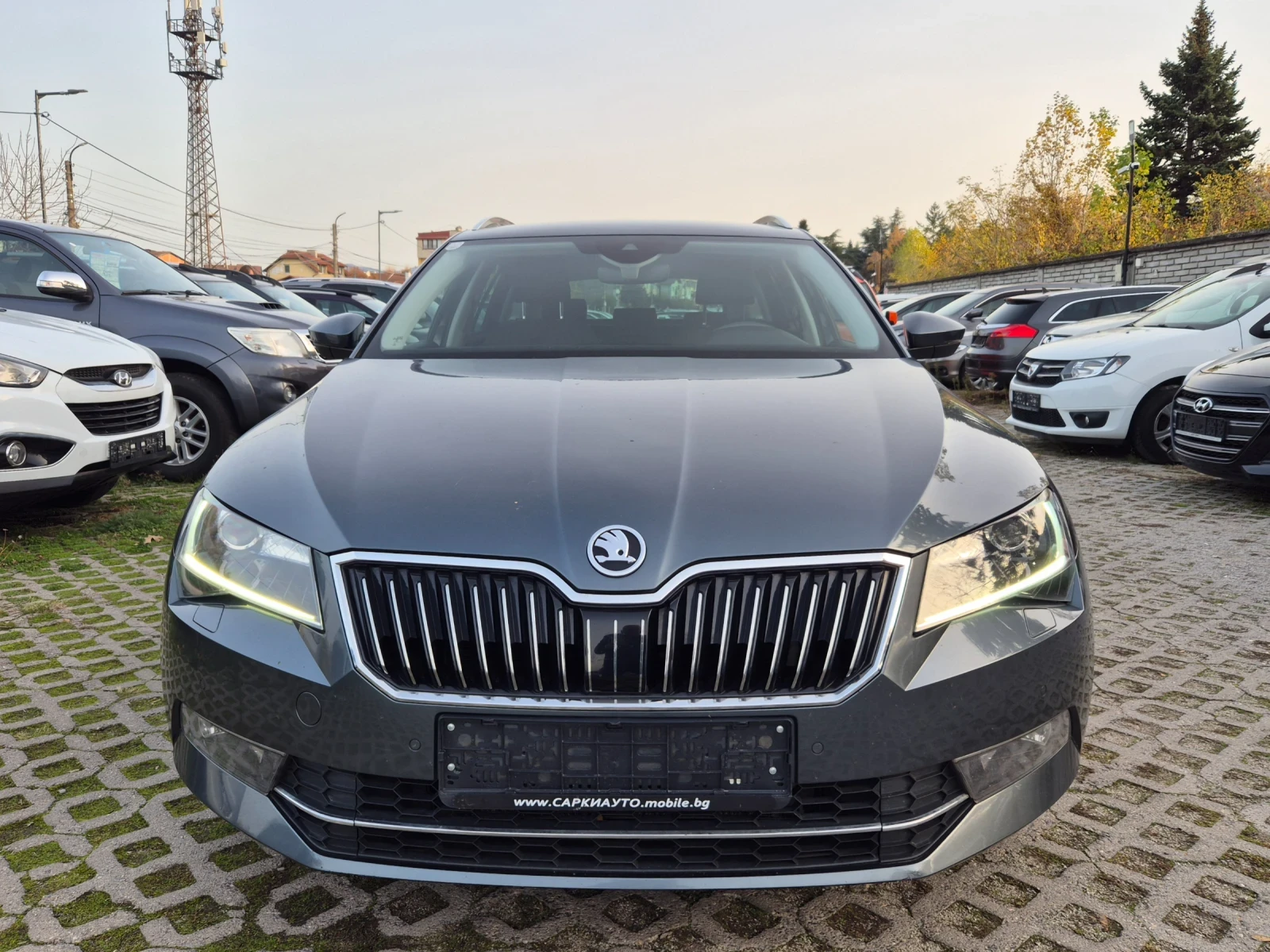 Skoda Superb 2.0 d-190k.s.NAVI - изображение 2