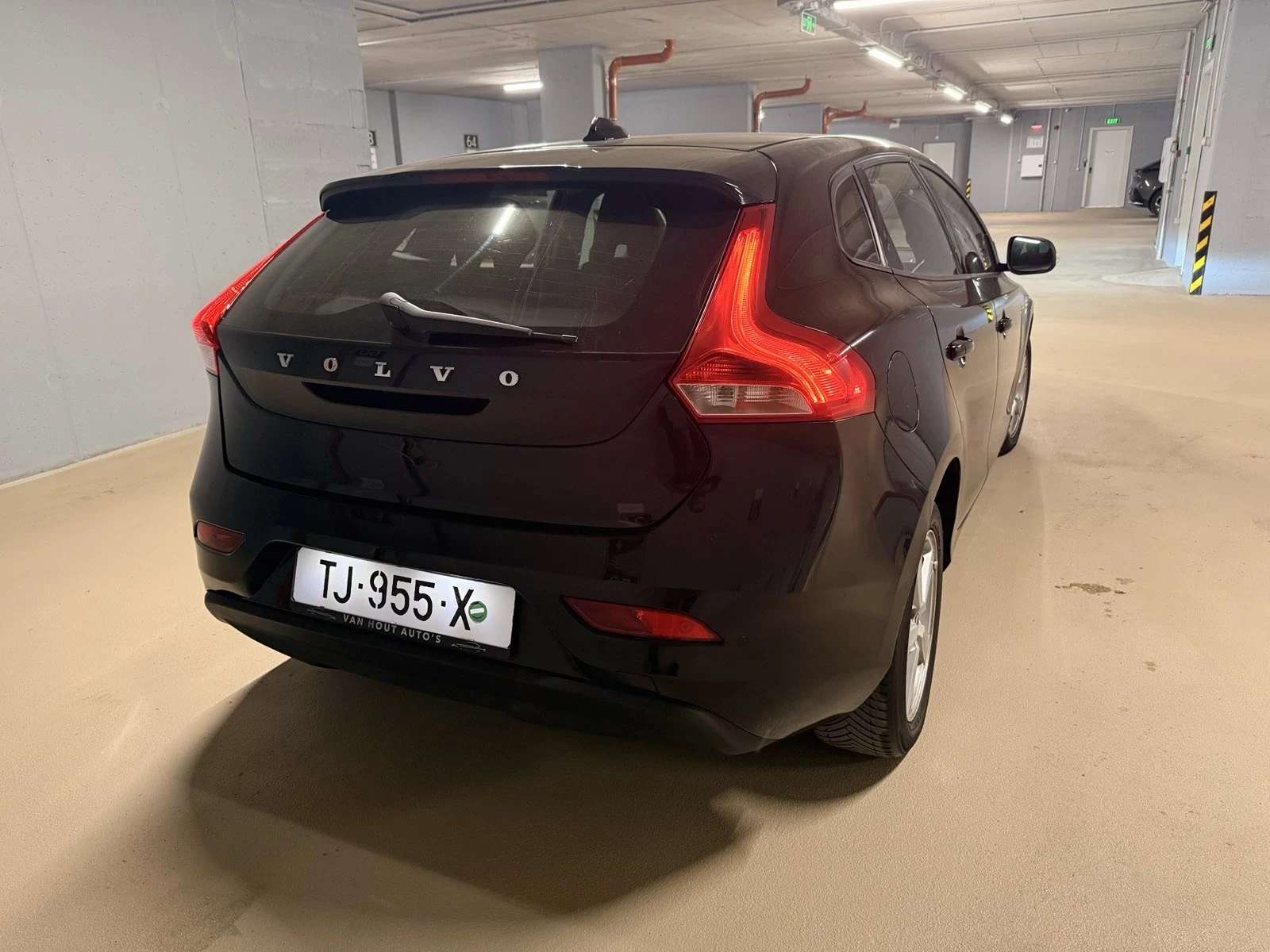 Volvo V40 D2 | Mobile.bg � ����������� 4