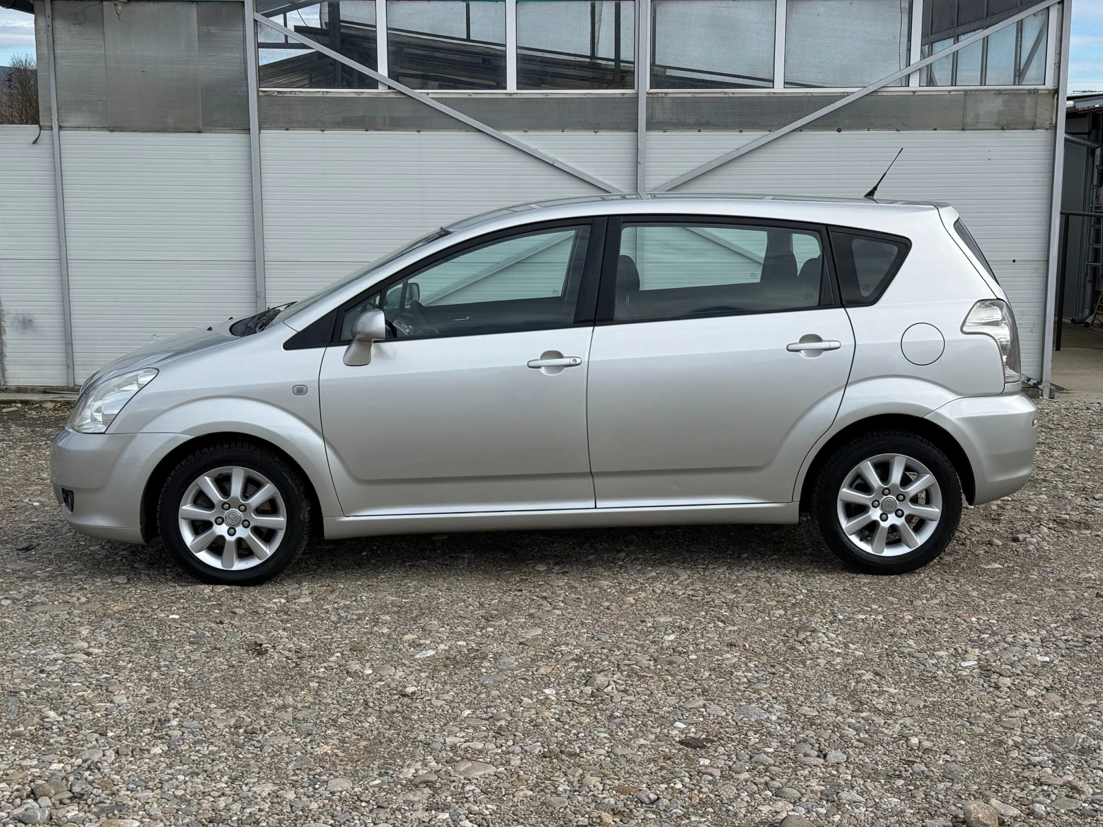 Toyota Corolla verso 2.0D4D 116�.�./��������/�����������/������ | Mobile.bg � ����������� 7