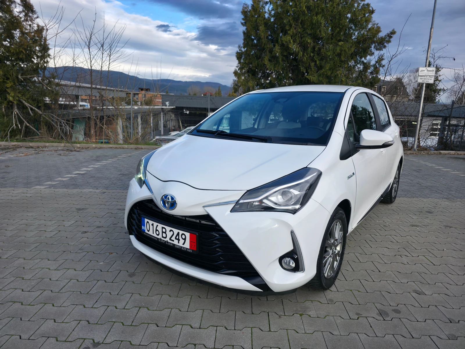 Toyota Yaris 1.5 HYBRID EURO6c