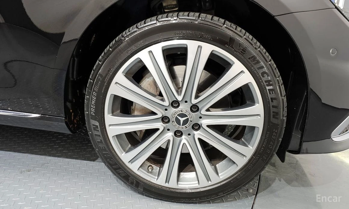 Mercedes-Benz E 250, снимка 5 - Автомобили и джипове - 53867351