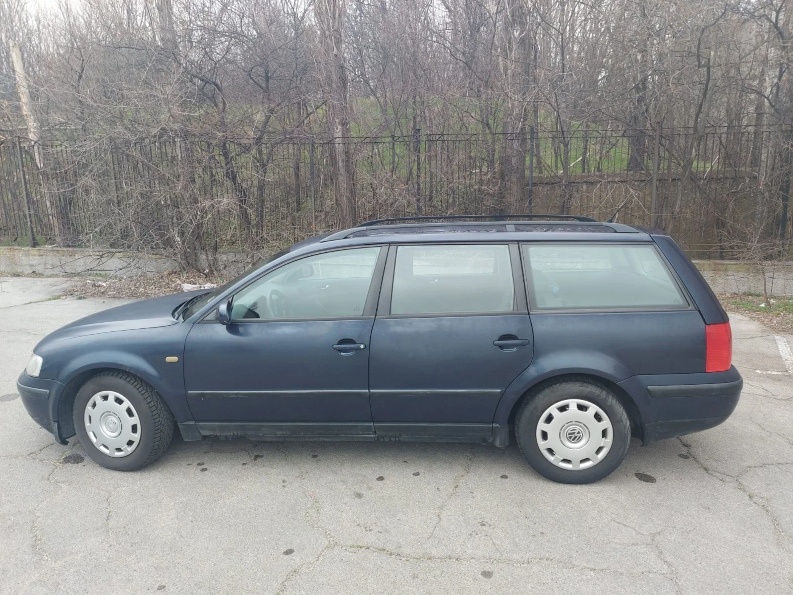 VW Passat 1.6i газ/бензин, снимка 4 - Автомобили и джипове - 54071960