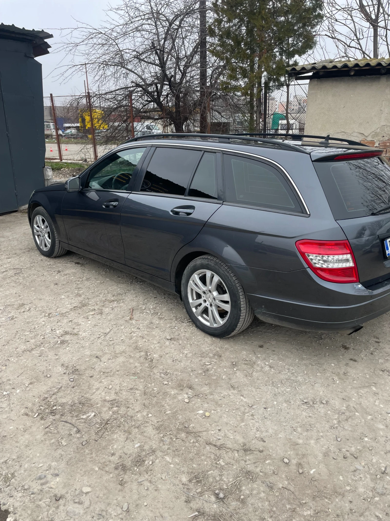 Mercedes-Benz C 200, снимка 5 - Автомобили и джипове - 54398355