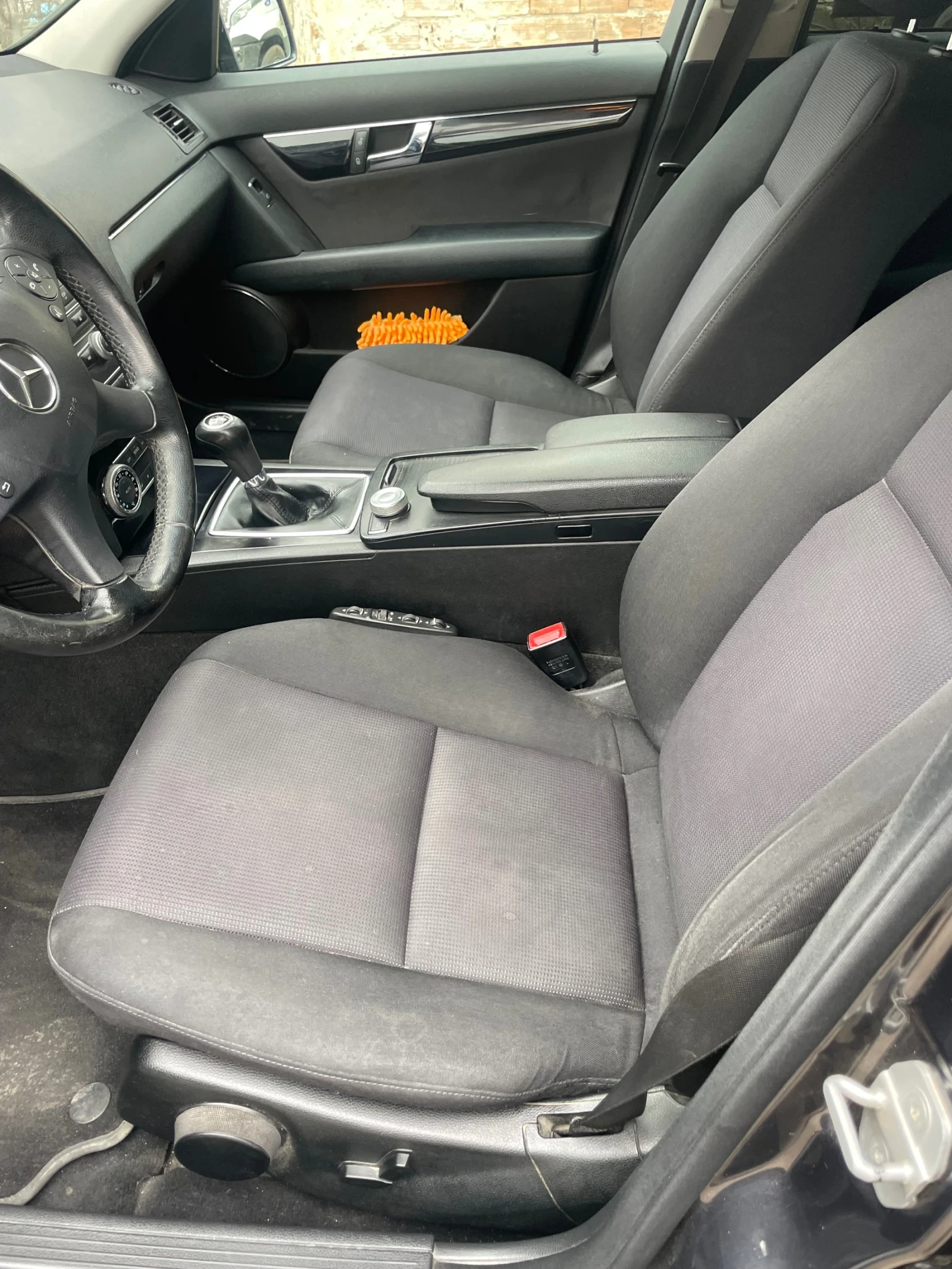 Mercedes-Benz C 200, снимка 10 - Автомобили и джипове - 54398355