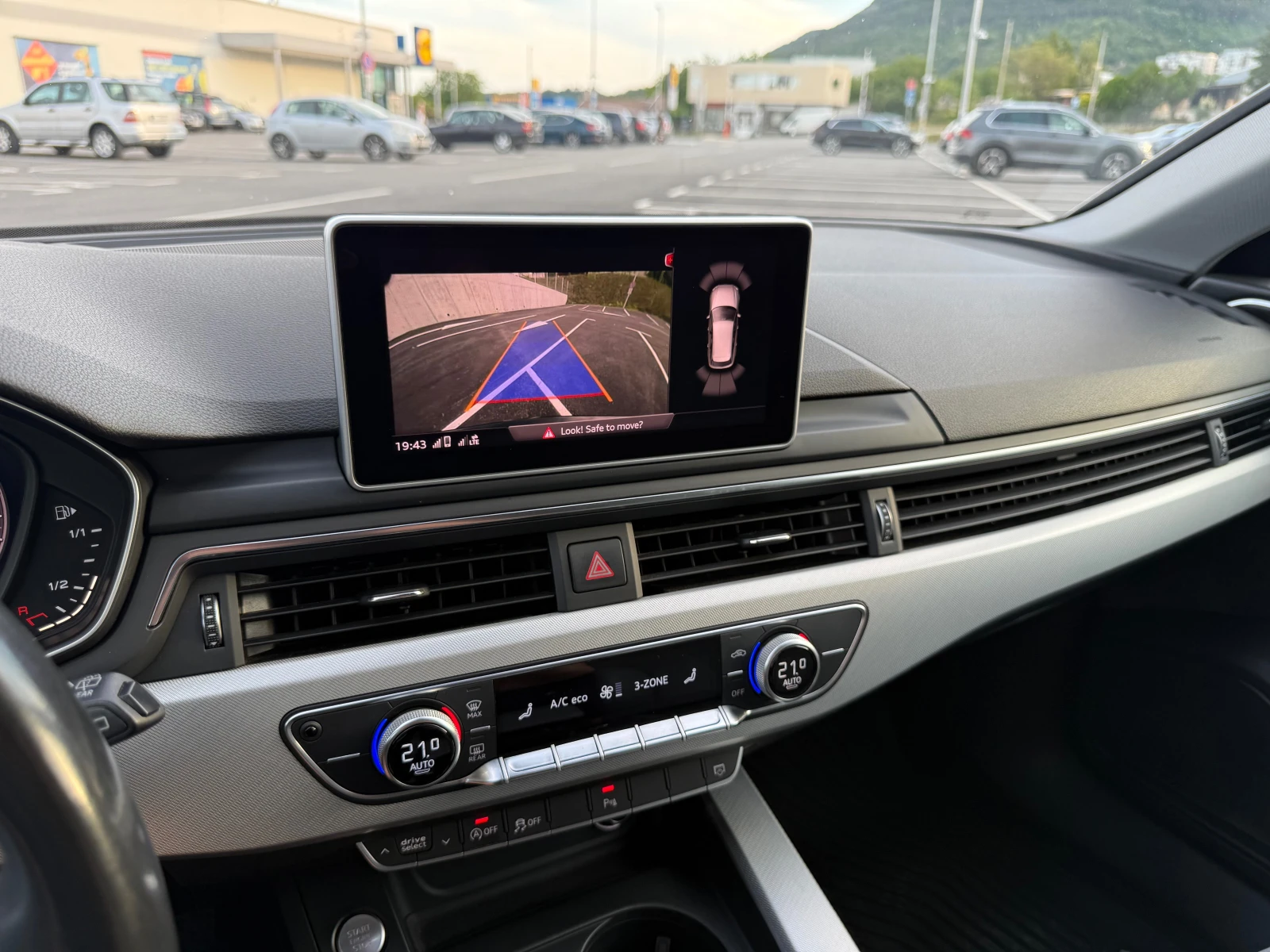 Audi A4 2.0TDI , снимка 17 - Автомобили и джипове - 54960056
