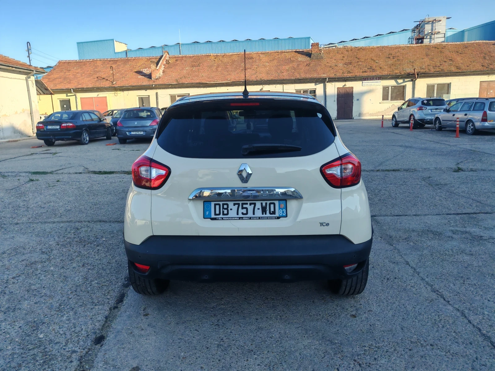 Renault Captur СПЕШНО!!!, снимка 5 - Автомобили и джипове - 55450198