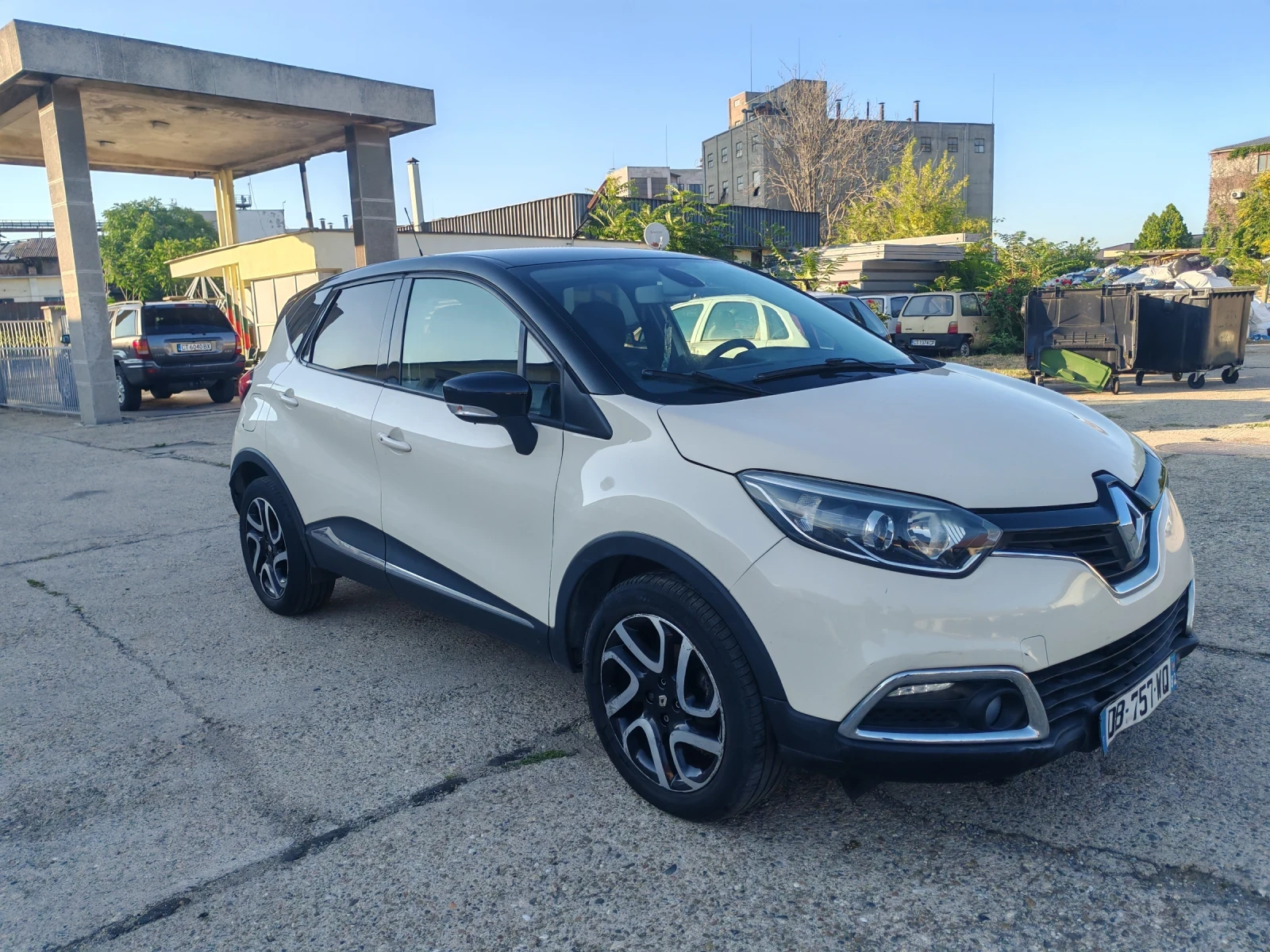 Renault Captur СПЕШНО!!!, снимка 3 - Автомобили и джипове - 55450198