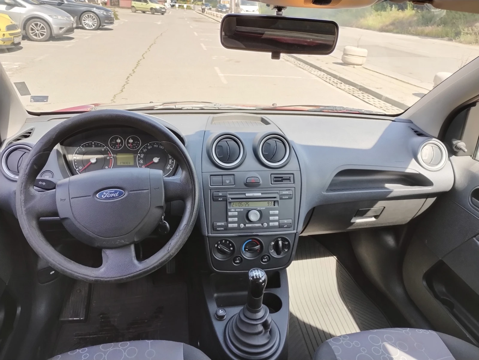 Ford Fiesta 1.4 TDCI ТОВАРЕН, снимка 12 - Автомобили и джипове - 56135957