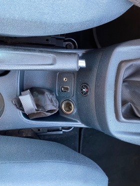 Ford Fiesta 1.4 97ks парктроник, снимка 15 - Автомобили и джипове - 45225700