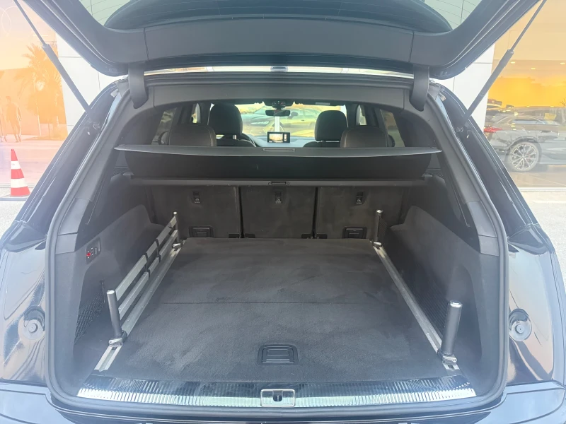 Audi SQ7 КАТО НОВА/РЕАЛНИ КМ./22+ 20/diesel-hibrid/FULL/АCC, снимка 15 - Автомобили и джипове - 52668003