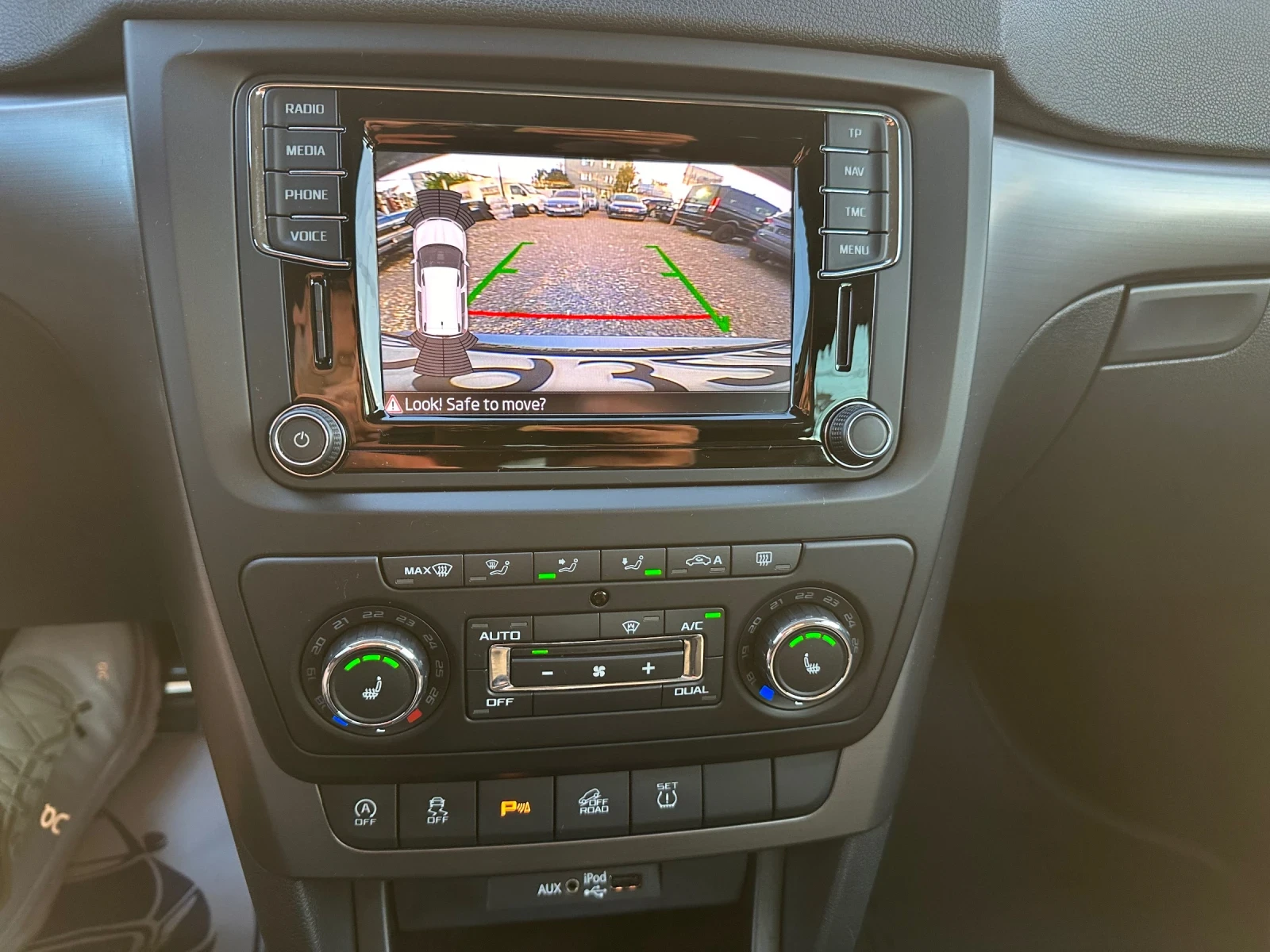 Skoda Yeti  44  | Mobile.bg   14