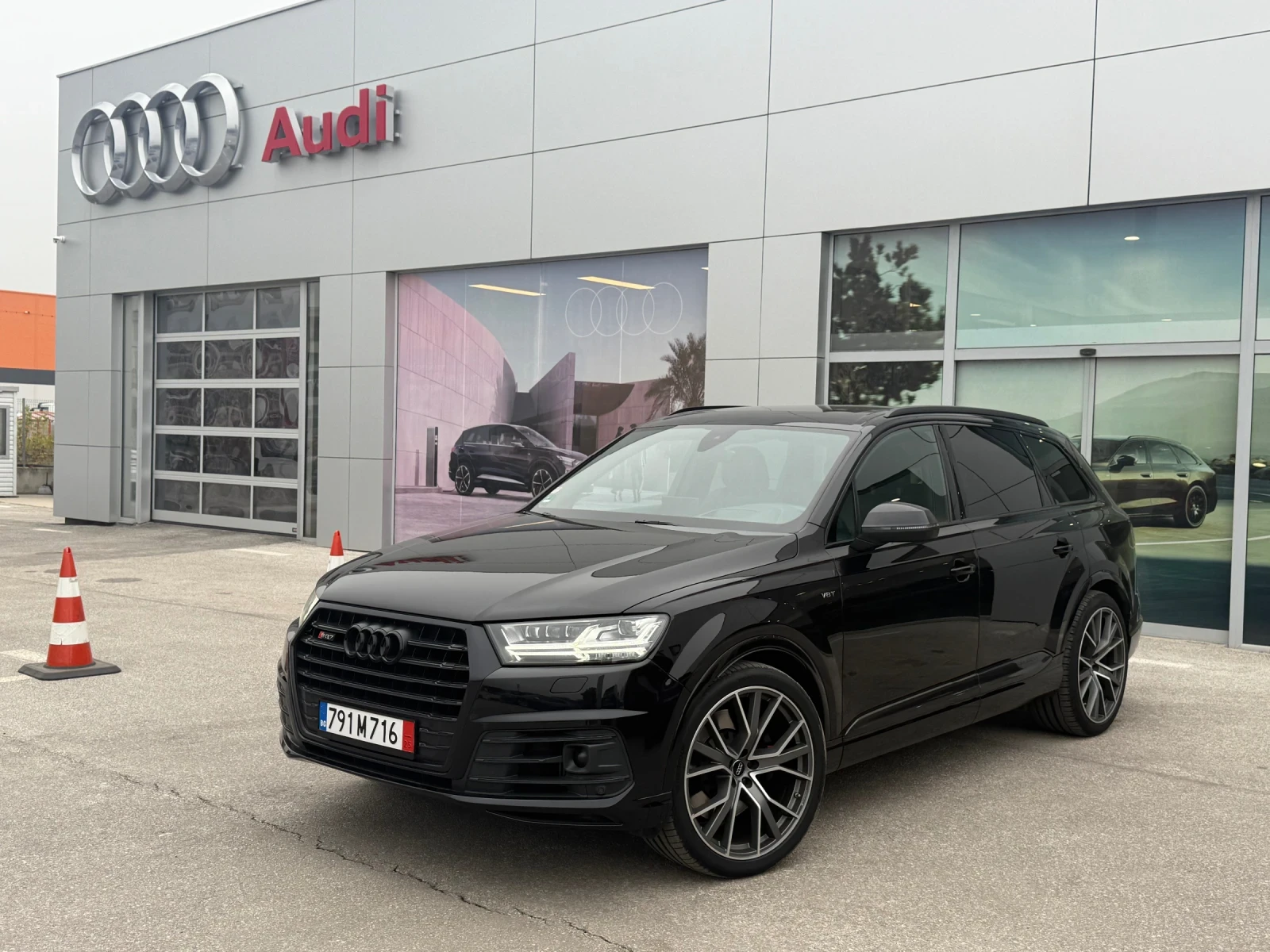 Audi SQ7 КАТО НОВА/РЕАЛНИ КМ./22+ 20/diesel-hibrid/FULL/АCC