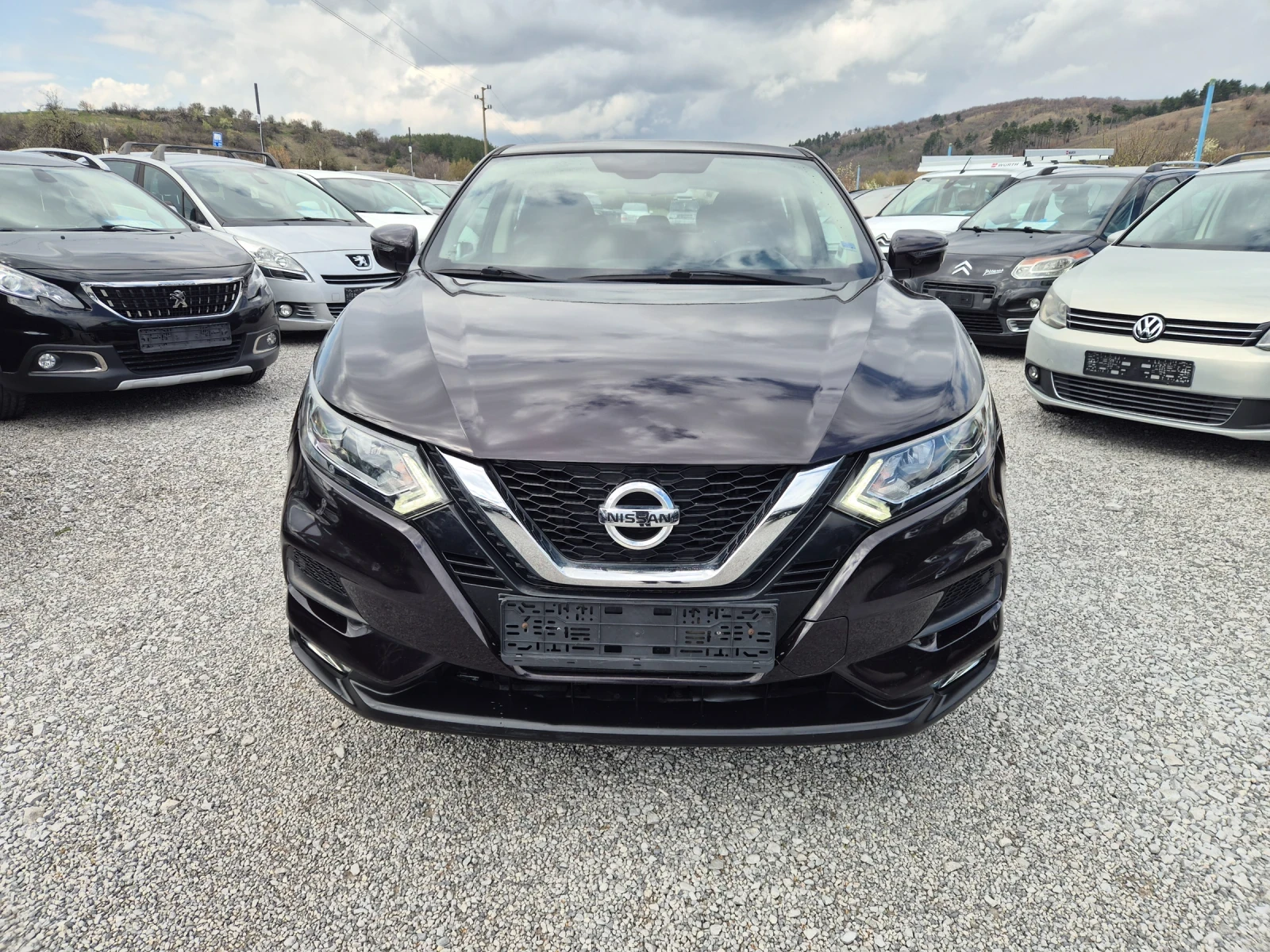 Nissan Qashqai 1.5 dci, снимка 3 - Автомобили и джипове - 54169370