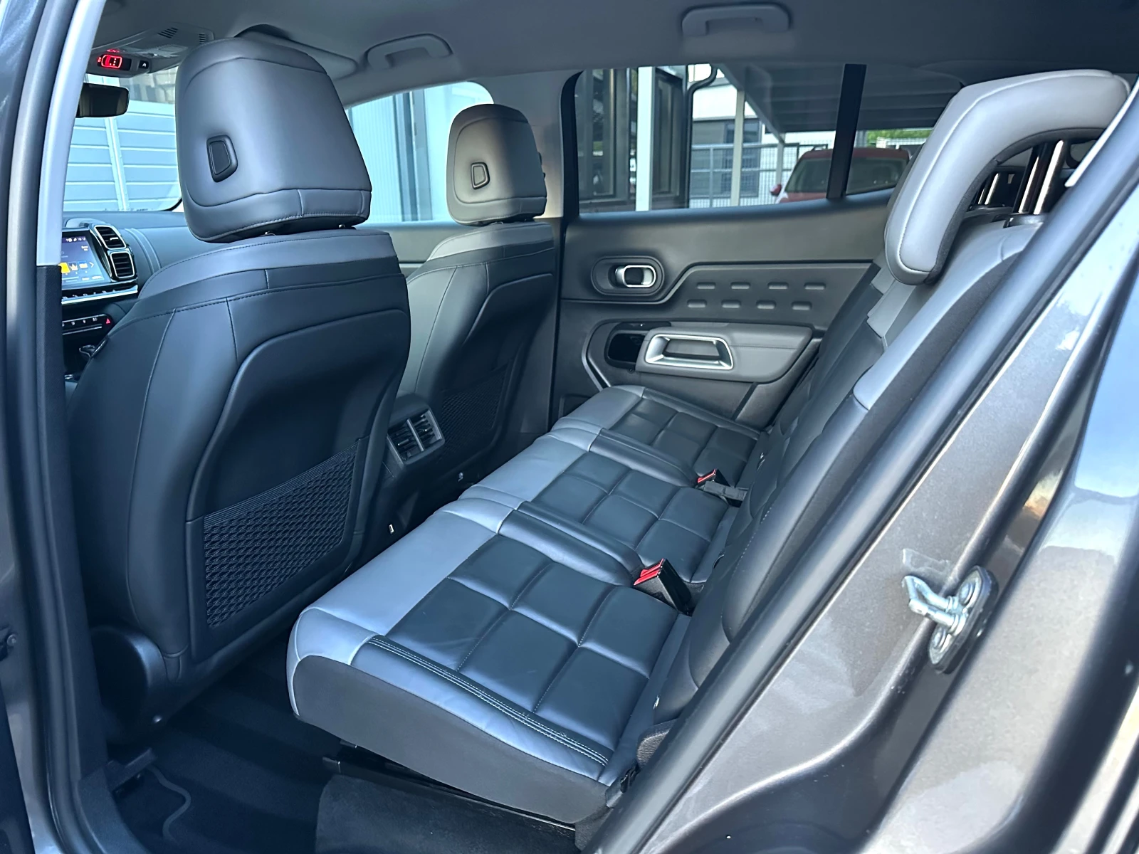 Citroen C5 Aircross 1.6T PLUG-IN HYBRID ПОДГРЕВ КАМЕРИ ТОП СЪСТОЯНИЕ, снимка 11 - Автомобили и джипове - 54347830