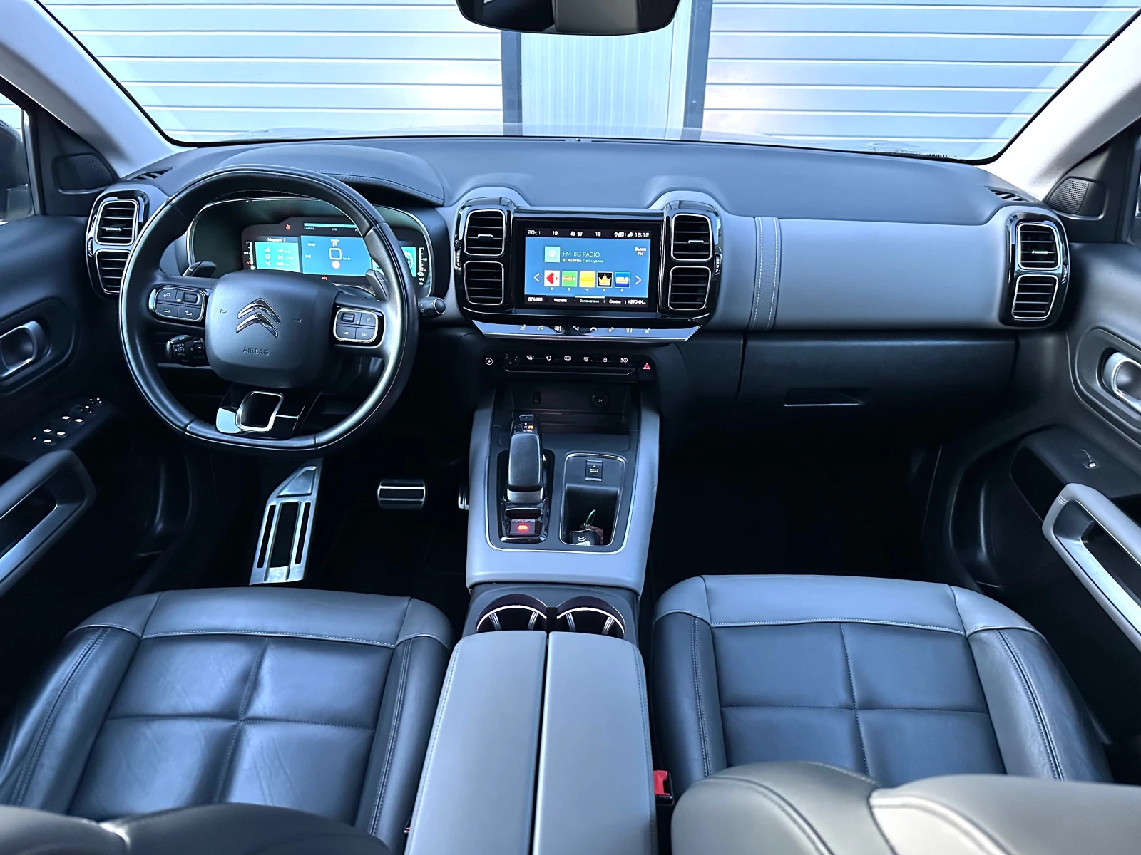 Citroen C5 Aircross 1.6T PLUG-IN HYBRID ПОДГРЕВ КАМЕРИ ТОП СЪСТОЯНИЕ, снимка 13 - Автомобили и джипове - 54347830