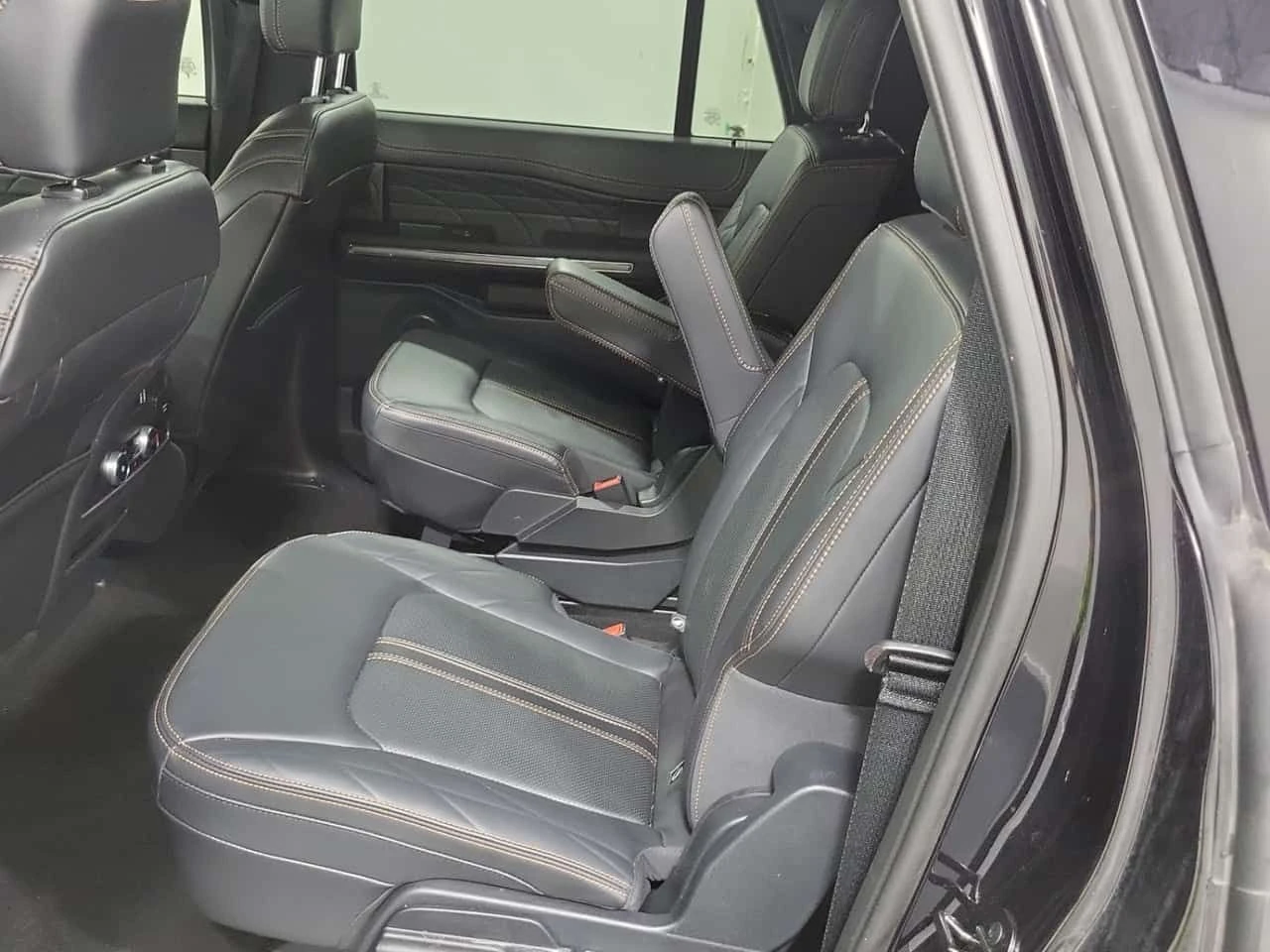 Ford Expedition * PLATINUM * CARFAX * CARPLAY * PANO * ОБДУХВАНЕ, снимка 12 - Автомобили и джипове - 54356481