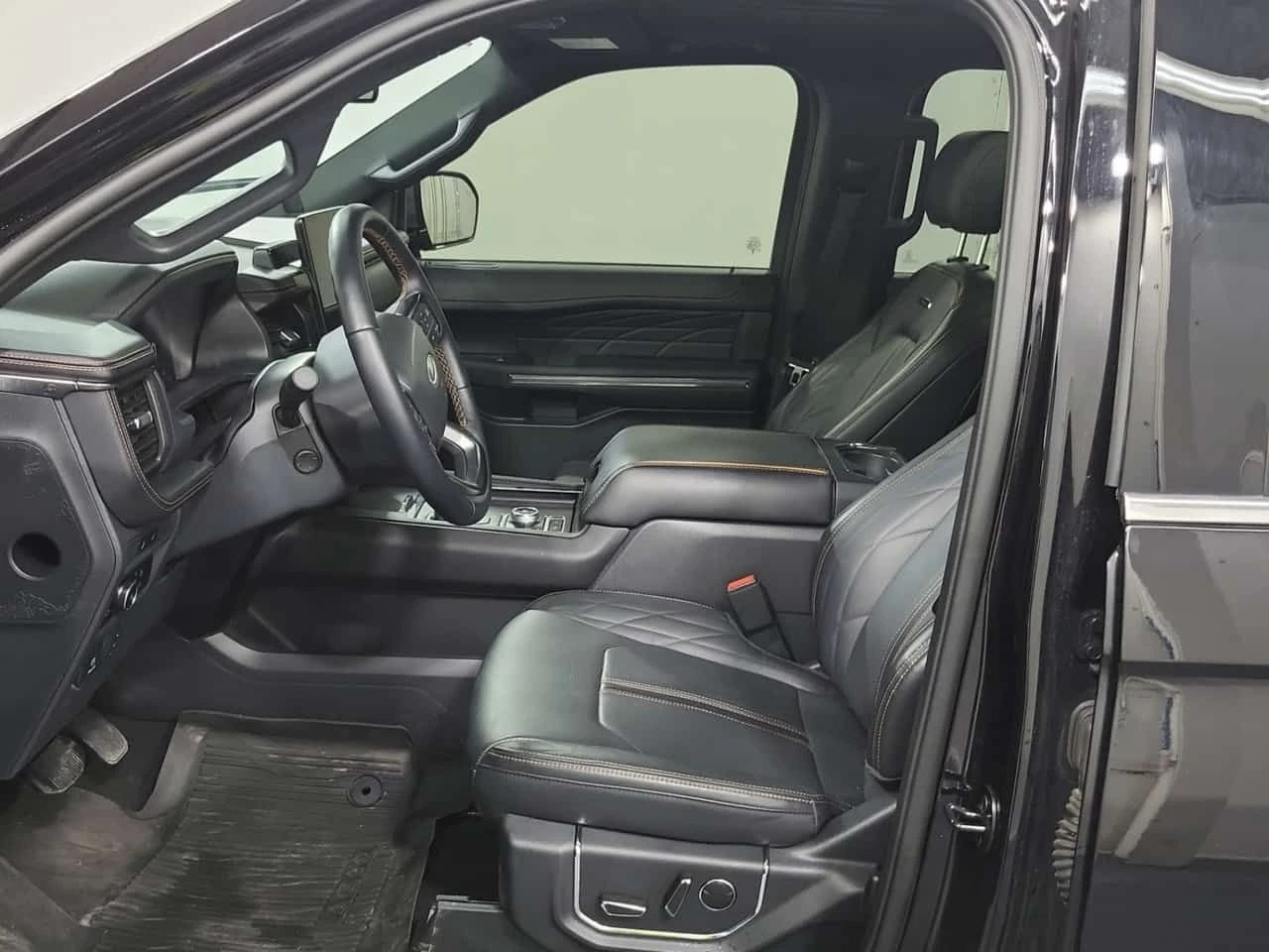 Ford Expedition * PLATINUM * CARFAX * CARPLAY * PANO * ОБДУХВАНЕ, снимка 5 - Автомобили и джипове - 54356481