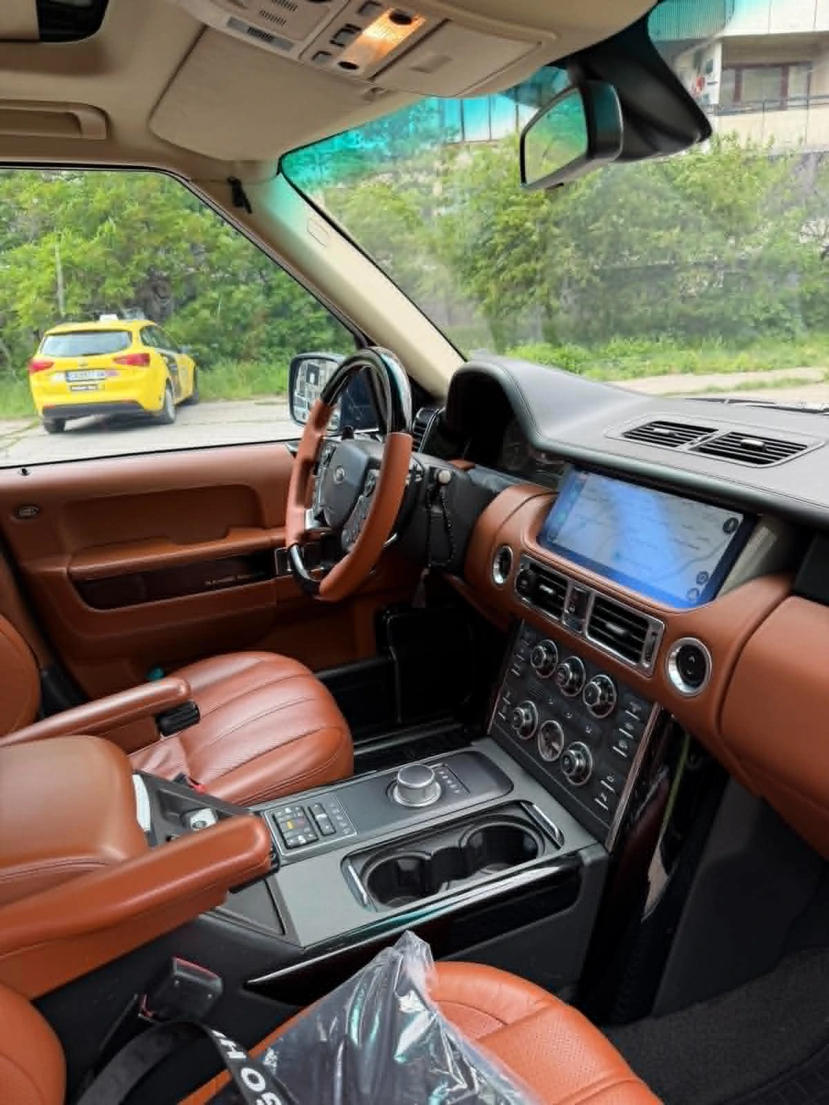 Land Rover Range rover Autobiography, снимка 8 - Автомобили и джипове - 54681902