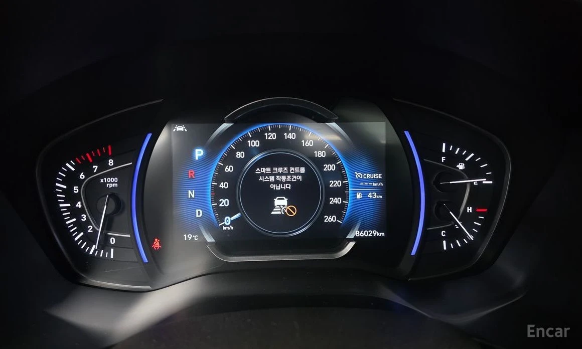 Hyundai Santa fe, снимка 8 - Автомобили и джипове - 54684295