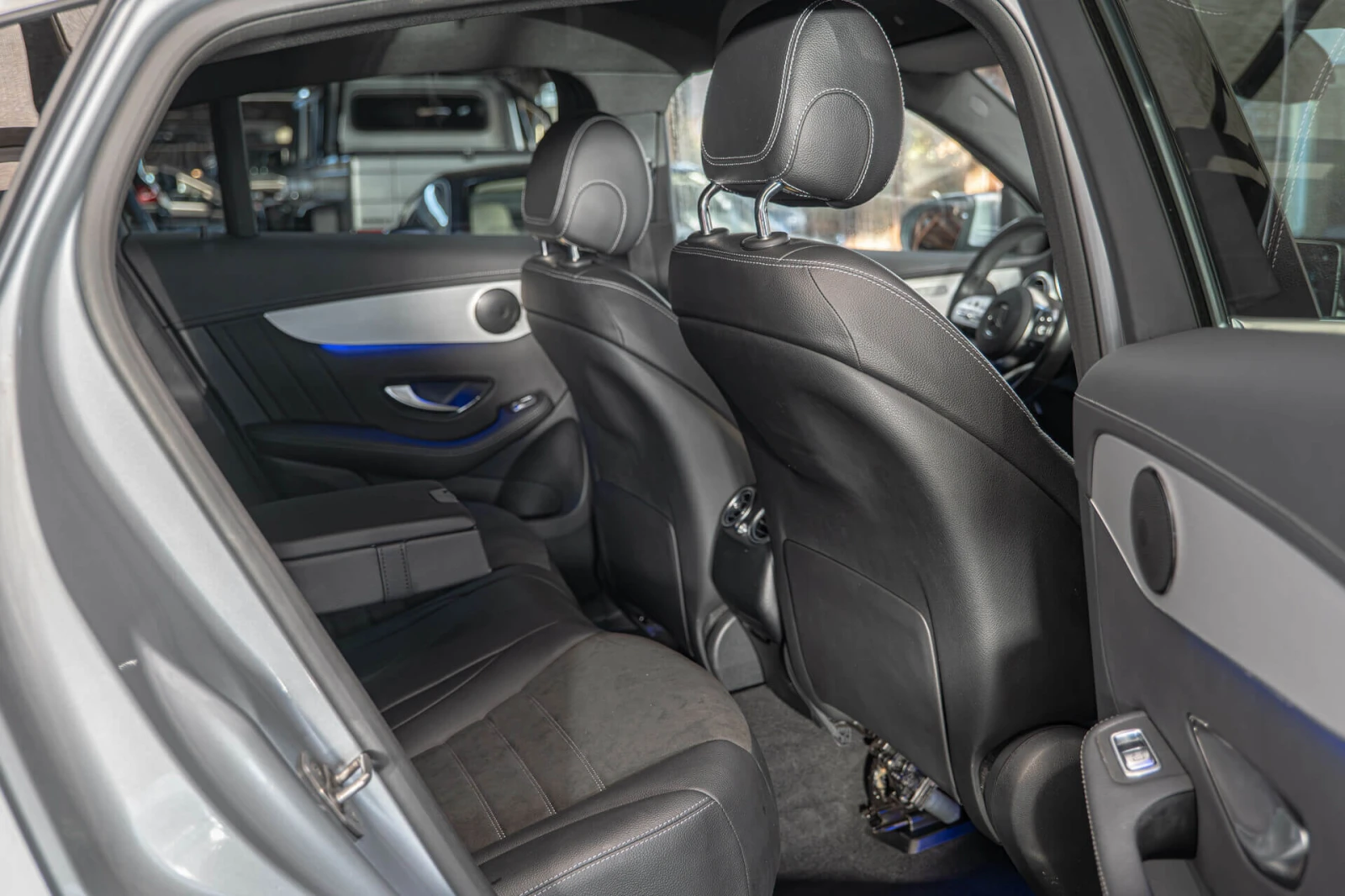 Mercedes-Benz GLC 400 CDI/AMG/4Matic/COUPE/Virtual/Ambient/Подгрев, снимка 9 - Автомобили и джипове - 55343141
