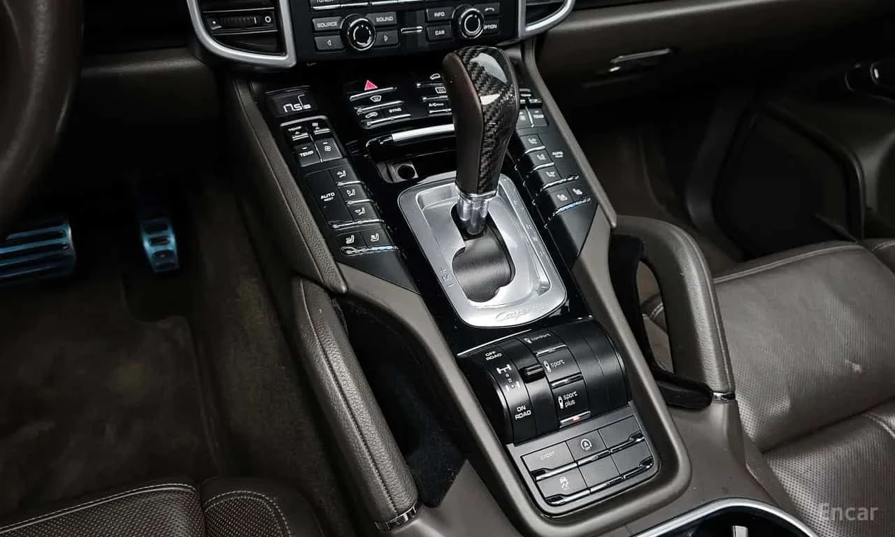 Porsche Cayenne 4.2 S Diesel, снимка 9 - Автомобили и джипове - 55653885