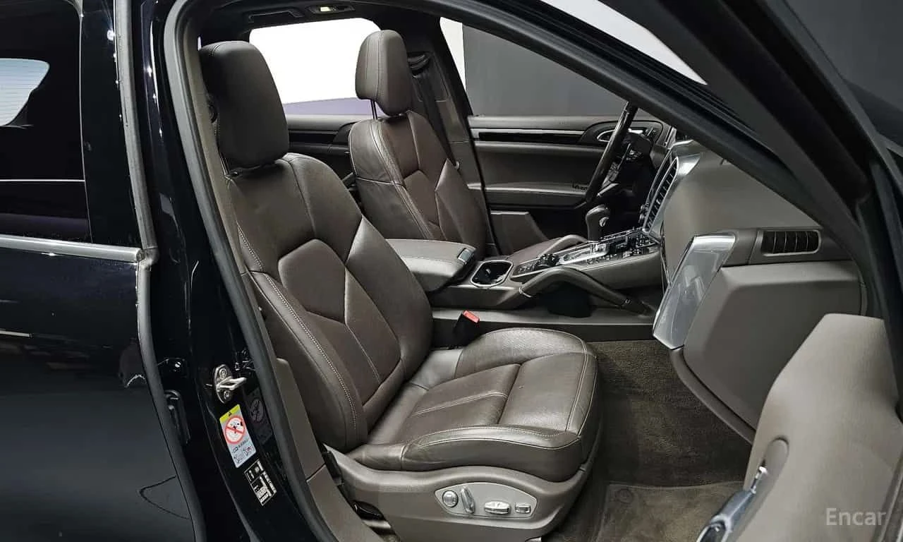 Porsche Cayenne 4.2 S Diesel, снимка 10 - Автомобили и джипове - 55653885