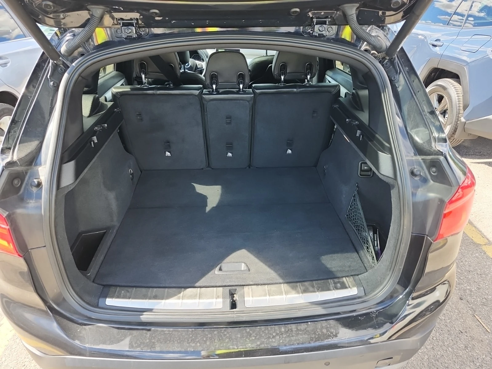 BMW X1 * xDrive28i * АВТОКРЕДИТ * ПРЕДСТАВИТЕЛСТВО, снимка 14 - Автомобили и джипове - 55900643
