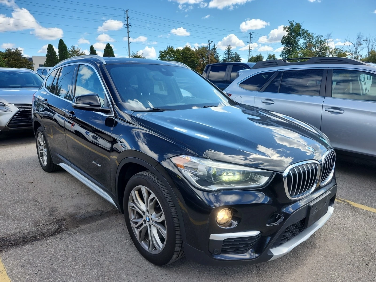 BMW X1 * xDrive28i * АВТОКРЕДИТ * ПРЕДСТАВИТЕЛСТВО, снимка 2 - Автомобили и джипове - 55900643