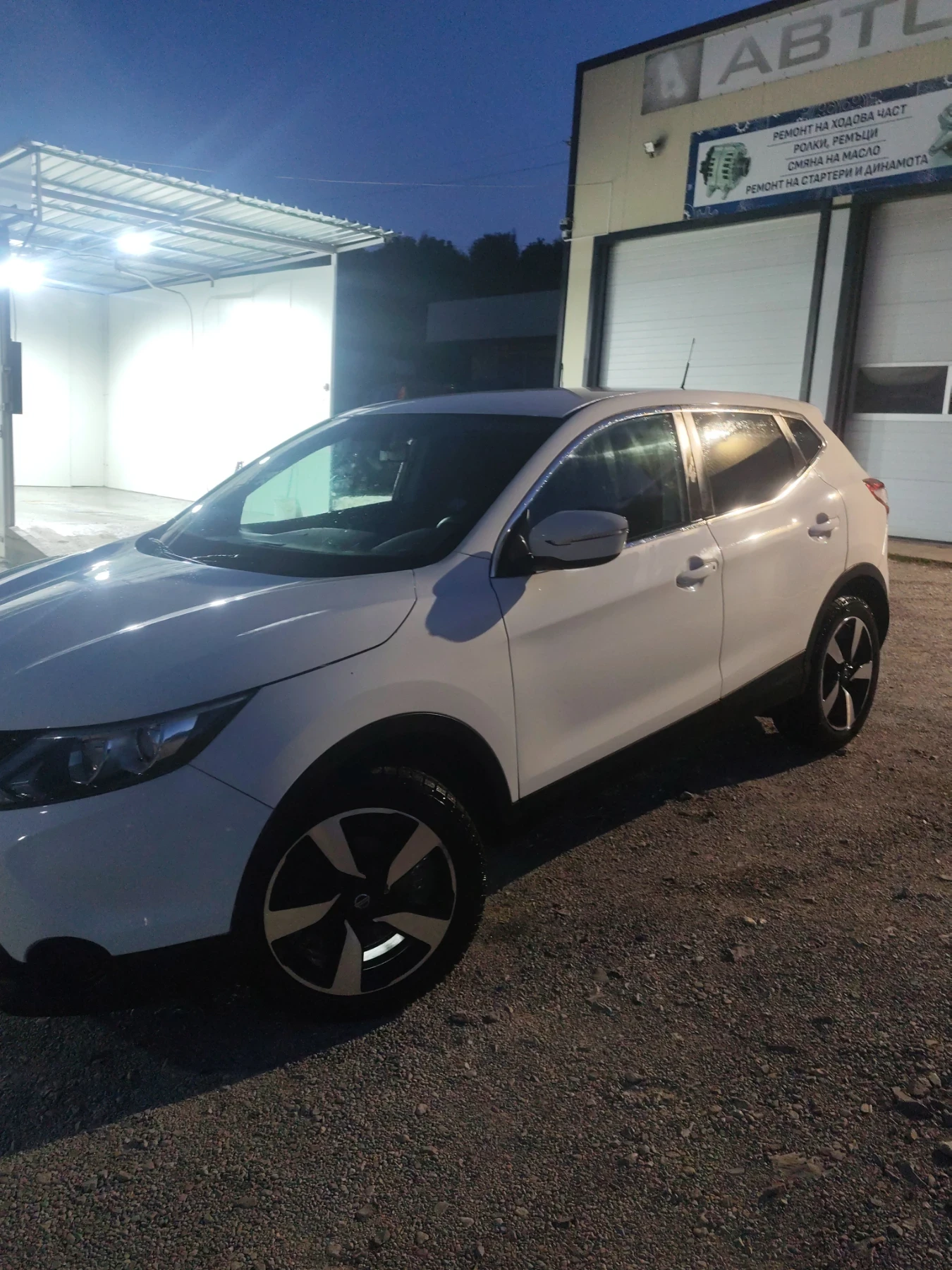 Nissan Qashqai 1.2 Турбо.  Бензин , снимка 3 - Автомобили и джипове - 55963286
