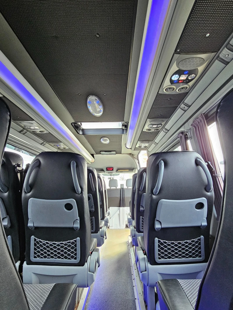 VW Crafter, снимка 11 - Бусове и автобуси - 52799555